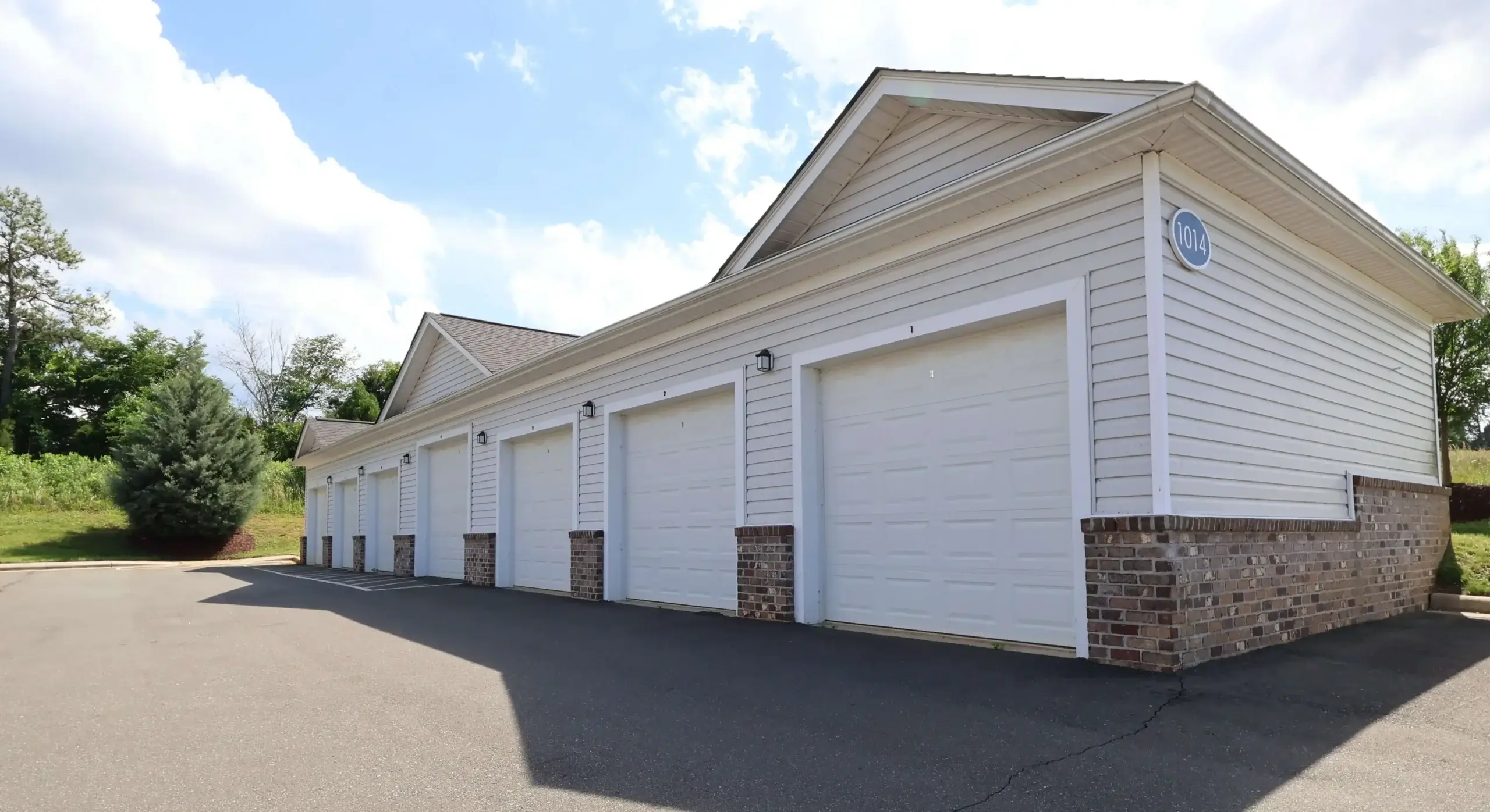 Fairway Village - Garage
