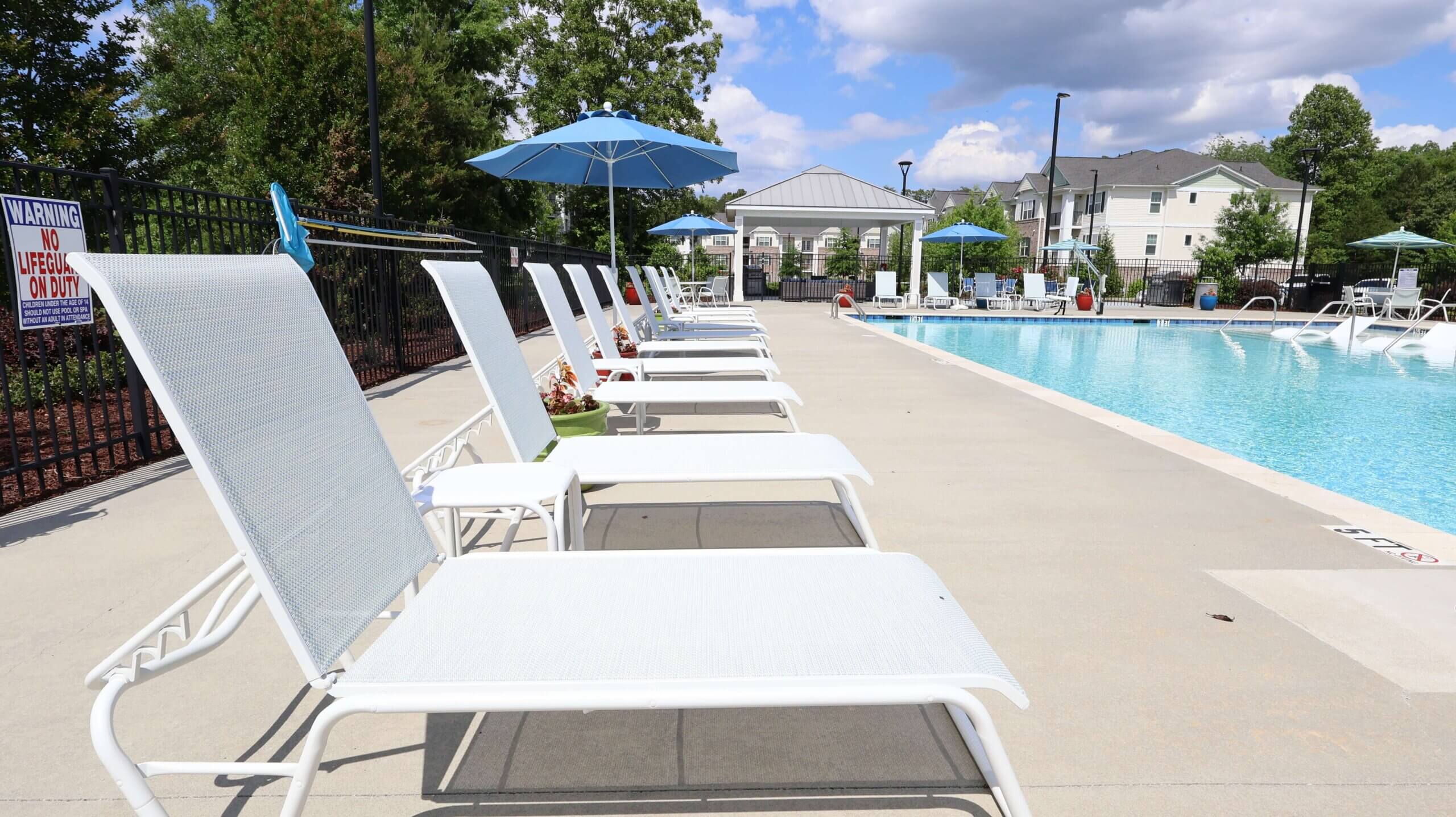 Fairway Village at Stoney Creek - Lounge Chairs